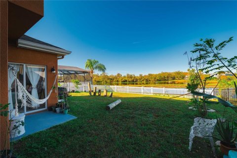 Casa en venta en Tampa, Florida, 5 dormitorios, 260.78 m2 № 1918577 - foto 22