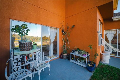 Casa en venta en Tampa, Florida, 5 dormitorios, 260.78 m2 № 1918577 - foto 30