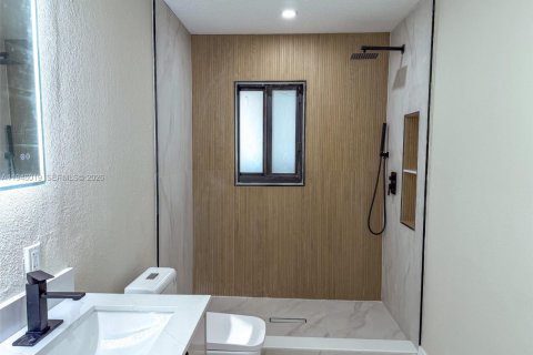 Casa en venta en West Palm Beach, Florida, 3 dormitorios, 156.63 m2 № 2002327 - foto 8