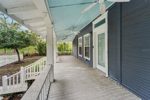 Villa ou maison à vendre à Tampa, Floride: 3 chambres, 112.97 m2 № 2277724 - photo 2