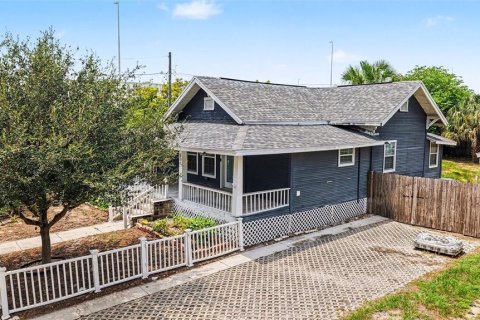 Villa ou maison à vendre à Tampa, Floride: 3 chambres, 112.97 m2 № 2277724 - photo 23