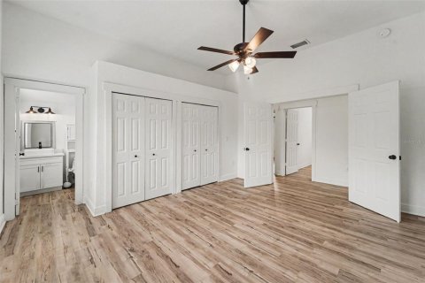 Villa ou maison à vendre à Tampa, Floride: 3 chambres, 112.97 m2 № 2277724 - photo 10