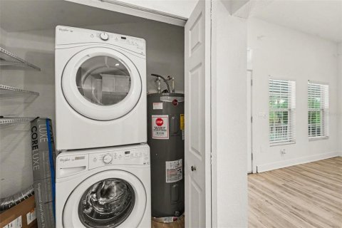 Villa ou maison à vendre à Tampa, Floride: 3 chambres, 112.97 m2 № 2277724 - photo 17