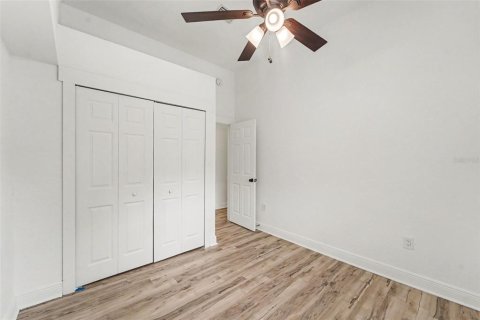 Villa ou maison à vendre à Tampa, Floride: 3 chambres, 112.97 m2 № 2277724 - photo 13