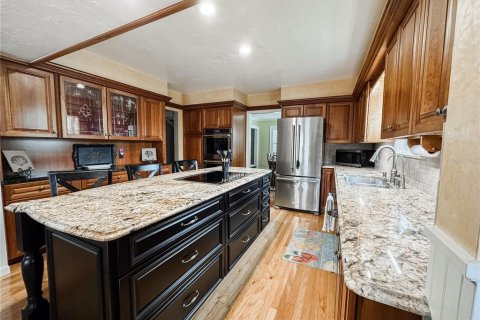 House in Bradenton, Florida 4 bedrooms, 268.02 sq.m. № 1680016 - photo 14