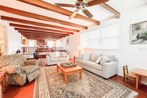 House in Bradenton, Florida 4 bedrooms, 268.02 sq.m. № 1680016 - photo 22