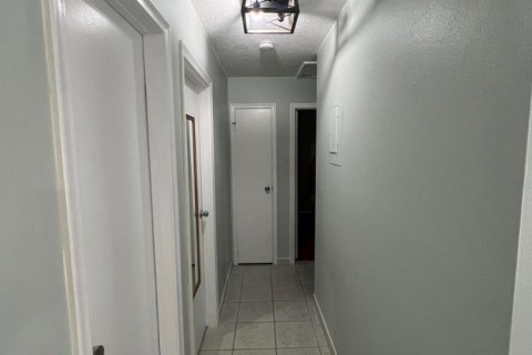 Casa en venta en Pembroke Pines, Florida, 3 dormitorios, 111.11 m2 № 2168904 - foto 9