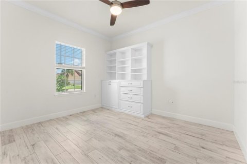 Купить виллу или дом в Киссимми, Флорида 15 комнат, 401.52м2, № 2238702 - фото 11