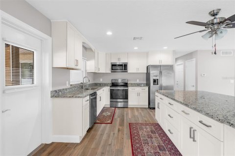 Casa en venta en Orlando, Florida, 4 dormitorios, 179.95 m2 № 2157437 - foto 26