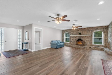 Casa en venta en Orlando, Florida, 4 dormitorios, 179.95 m2 № 2157437 - foto 15