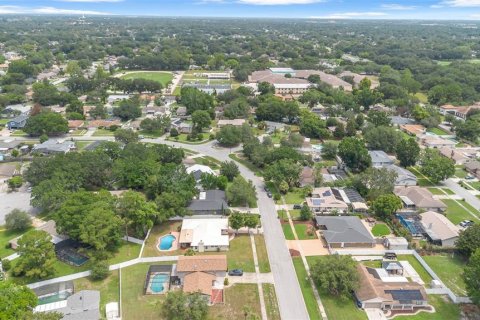Casa en venta en Orlando, Florida, 4 dormitorios, 179.95 m2 № 2157437 - foto 13