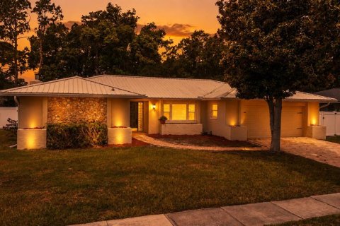 Casa en venta en Orlando, Florida, 4 dormitorios, 179.95 m2 № 2157437 - foto 4