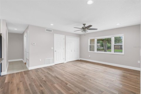 Casa en venta en Orlando, Florida, 4 dormitorios, 179.95 m2 № 2157437 - foto 30