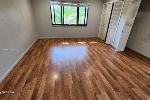 Townhouse in Lauderhill, Florida 2 bedrooms, 133.41 sq.m. № 1770660 - photo 6