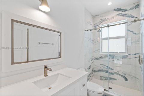 Townhouse in Islamorada, Village of Islands, Florida 3 bedrooms, 156.08 sq.m. № 1714476 - photo 18