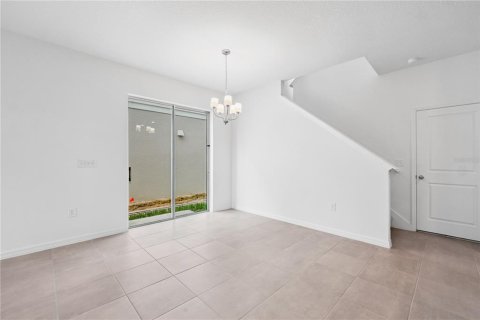 House in Davenport, Florida 3 bedrooms, 172.05 sq.m. № 1849548 - photo 8
