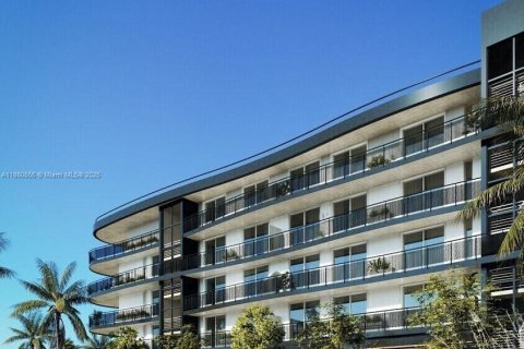 Propiedad comercial en venta en Miami, Florida № 2012759 - foto 10