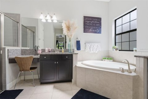 Casa en venta en Riverview, Florida, 4 dormitorios, 243.13 m2 № 2210355 - foto 16