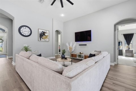 Casa en venta en Riverview, Florida, 4 dormitorios, 243.13 m2 № 2210355 - foto 5