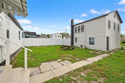 House in Saint Petersburg, Florida 2 bedrooms, 89.74 sq.m. № 1912908 - photo 18