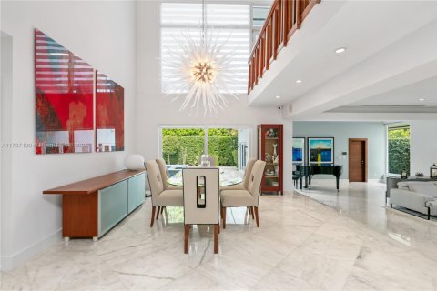 Casa en venta en Bay Harbor Islands, Florida, 4 dormitorios, 465.35 m2 № 1486586 - foto 9