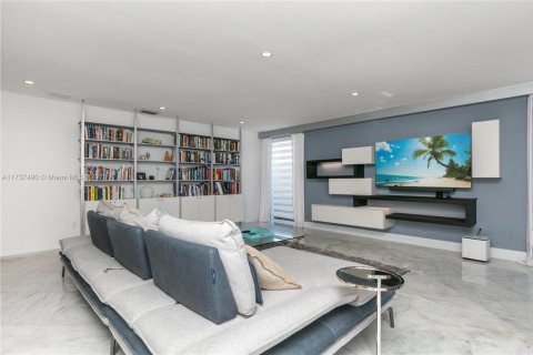 Casa en venta en Bay Harbor Islands, Florida, 4 dormitorios, 465.35 m2 № 1486586 - foto 22
