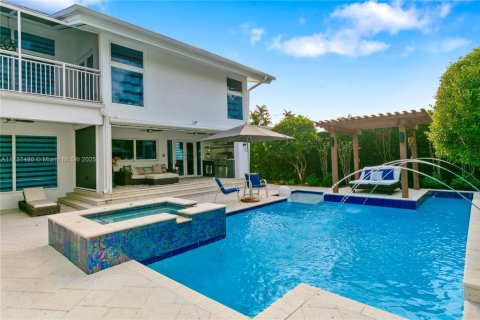 Casa en venta en Bay Harbor Islands, Florida, 4 dormitorios, 465.35 m2 № 1486586 - foto 6