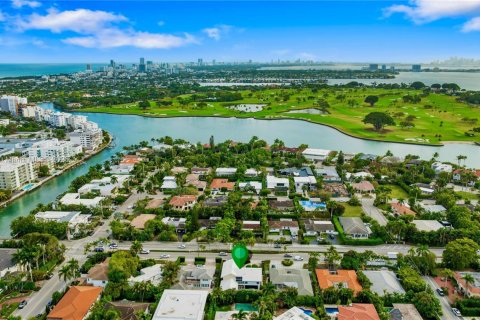 Casa en venta en Bay Harbor Islands, Florida, 4 dormitorios, 465.35 m2 № 1486586 - foto 5