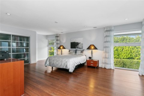 Casa en venta en Bay Harbor Islands, Florida, 4 dormitorios, 465.35 m2 № 1486586 - foto 27