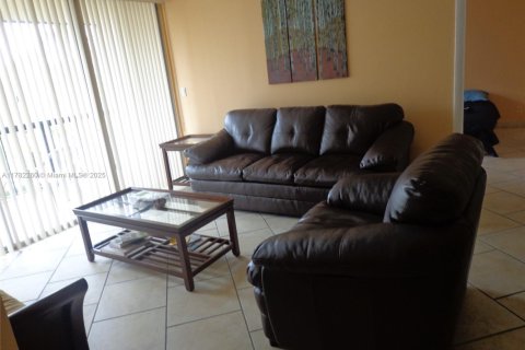 Copropriété à vendre à Miami, Floride: 2 chambres, 86.12 m2 № 1861244 - photo 5