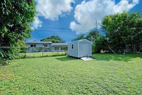 Casa en venta en Fort Lauderdale, Florida, 4 dormitorios, 149.39 m2 № 1875570 - foto 26