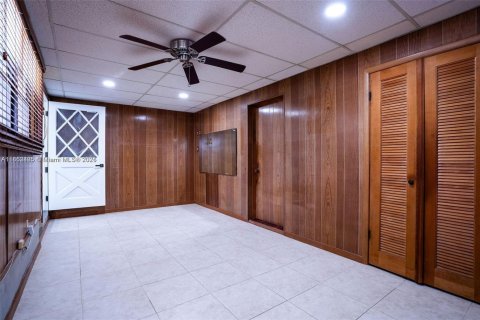 Casa en venta en Fort Lauderdale, Florida, 4 dormitorios, 149.39 m2 № 1875570 - foto 23