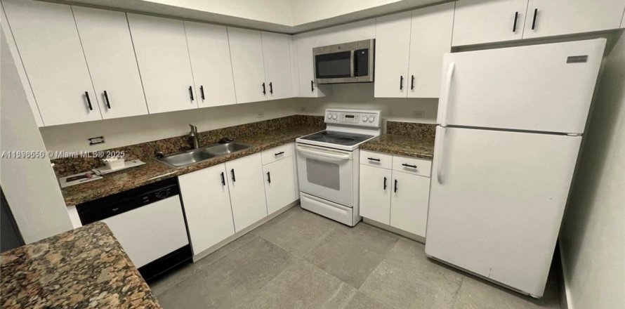 Condo in Hollywood, Florida, 1 bedroom  № 1950107