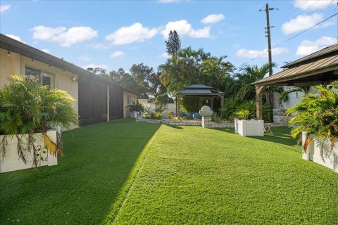 Appartement à louer à Bradenton, Floride: 3 chambres, 195.84 m2 № 2434653 - photo 8