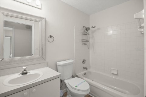 Appartement à louer à Bradenton, Floride: 3 chambres, 195.84 m2 № 2434653 - photo 15