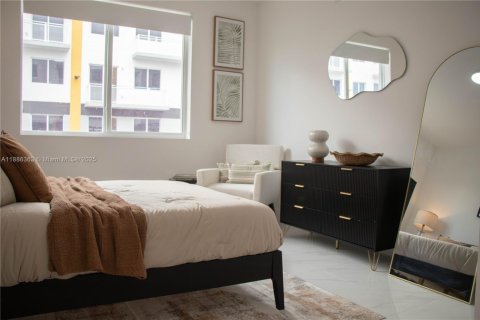 Apartamento en alquiler en Hialeah, Florida, 2 dormitorios, 75.81 m2 № 1933269 - foto 4