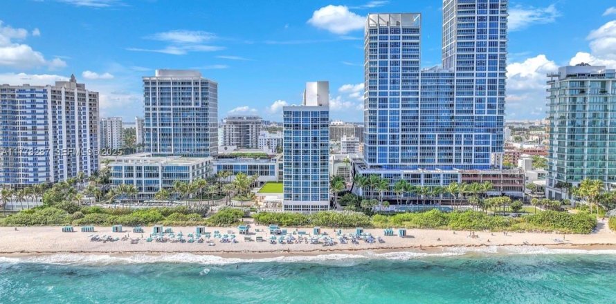 Condo in Miami Beach, Florida, 1 bedroom  № 2034511