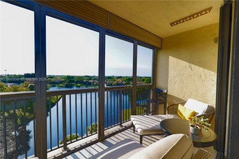 Купить кондоминиум в Дирфилд-Бич, Флорида 2 спальни, 111.48м2, № 2006937 - фото 7