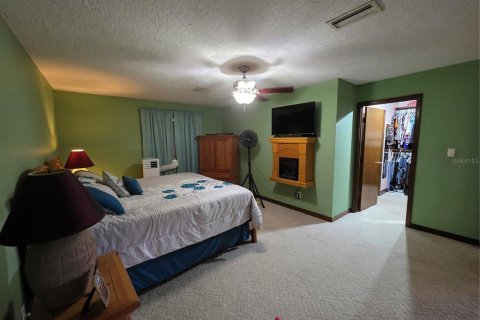 House in Punta Gorda, Florida 3 bedrooms, 191.94 sq.m. № 1833027 - photo 8