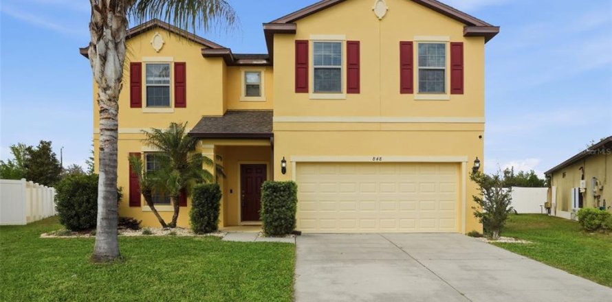 House in Brooksville, Florida 4 bedrooms, 265.14 sq.m. № 2139392