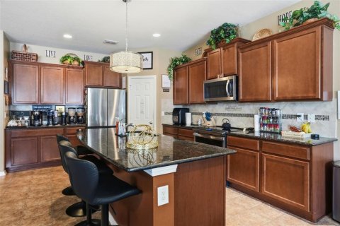 House in Brooksville, Florida 4 bedrooms, 265.14 sq.m. № 2139392 - photo 8
