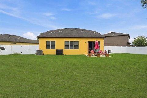 House in Brooksville, Florida 4 bedrooms, 265.14 sq.m. № 2139392 - photo 3