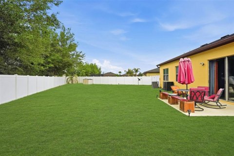 House in Brooksville, Florida 4 bedrooms, 265.14 sq.m. № 2139392 - photo 4