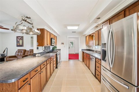 Villa ou maison à vendre à Bushnell, Floride: 3 chambres, 244.89 m2 № 1837886 - photo 14
