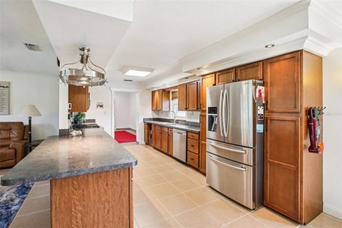 Villa ou maison à vendre à Bushnell, Floride: 3 chambres, 244.89 m2 № 1837886 - photo 11