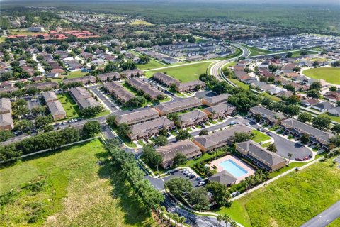 Touwnhouse à vendre à Davenport, Floride: 3 chambres, 142.98 m2 № 2236517 - photo 28