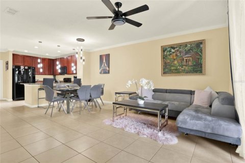 Touwnhouse à vendre à Davenport, Floride: 3 chambres, 142.98 m2 № 2236517 - photo 7