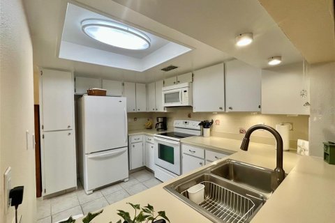 Condo in Clearwater, Florida, 2 bedrooms  № 2142327 - photo 7
