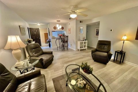 Condo in Clearwater, Florida, 2 bedrooms  № 2142327 - photo 14