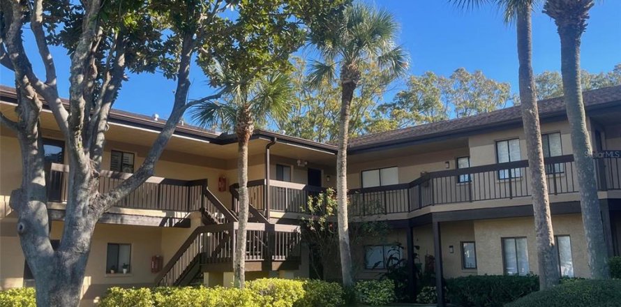 Condo in Clearwater, Florida, 2 bedrooms  № 2142327